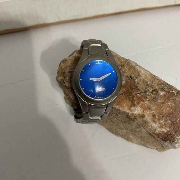 Fossil Big Tic JR-8096 Blue Quartz Watch Y2K - Picture 2 of 8